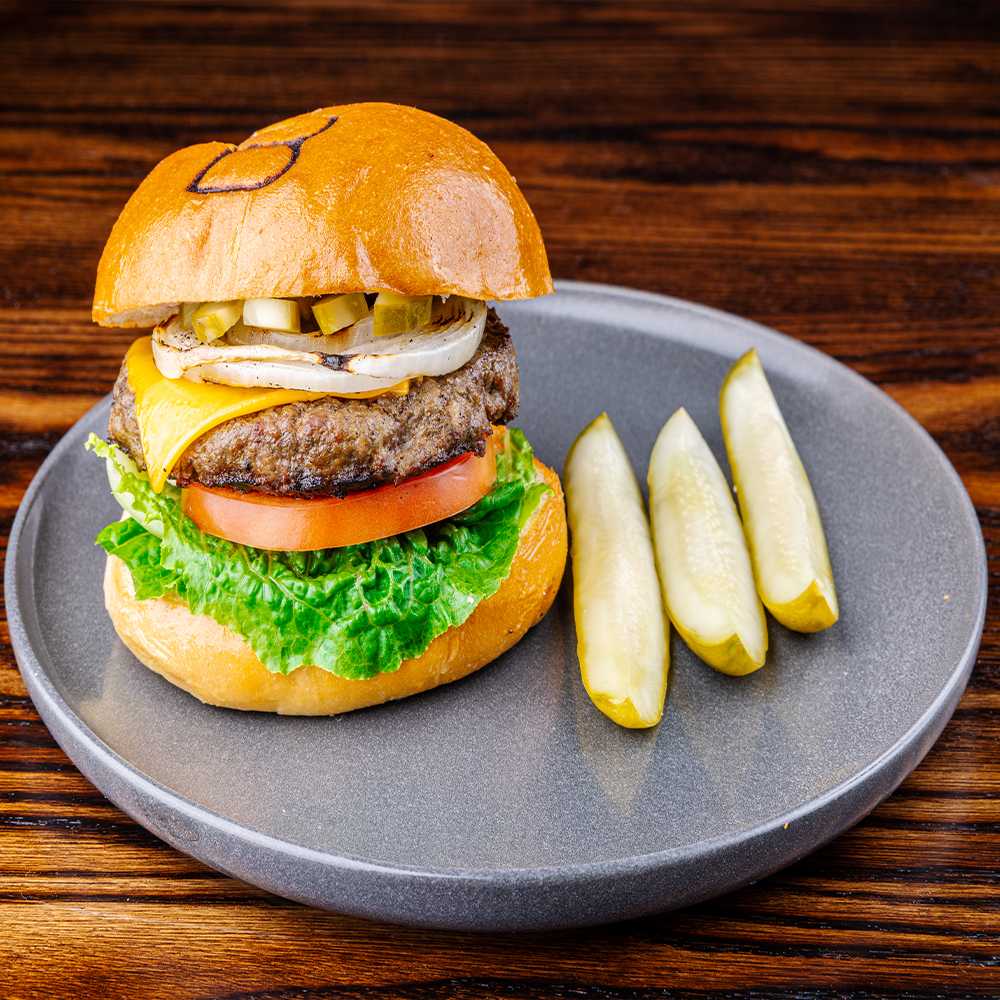 Barbacoa burger with pickles