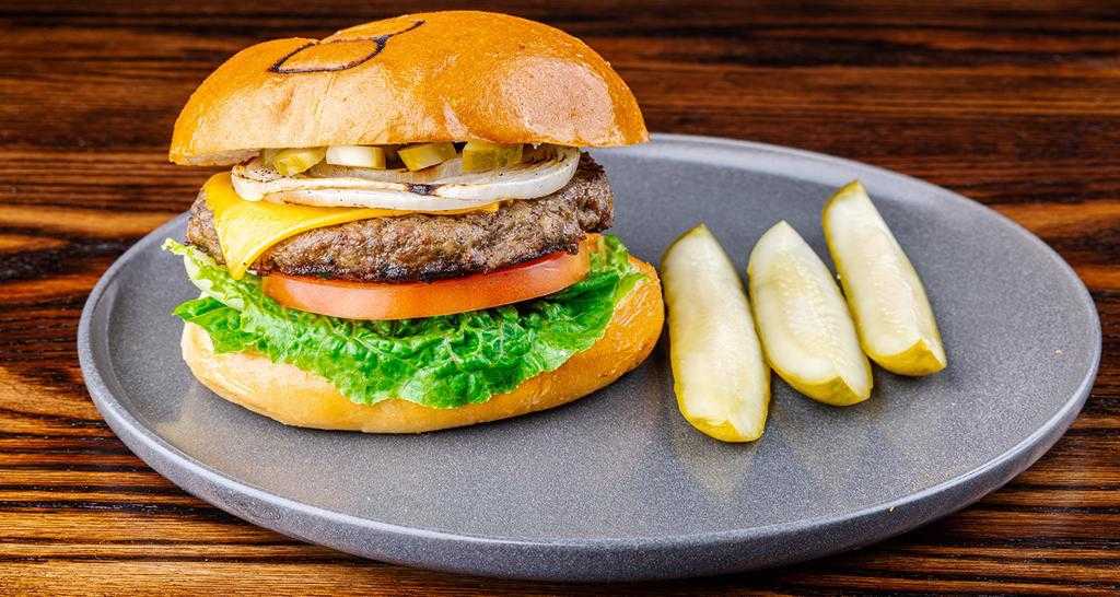 New York burger with pickles